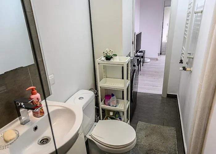 Modern - Gara De Nord *